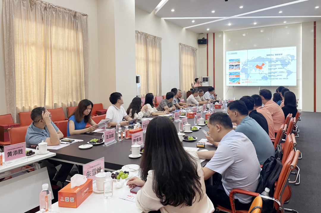 构筑行业央国企及头部民企调查团一行光临J9.COM集团调查互换
